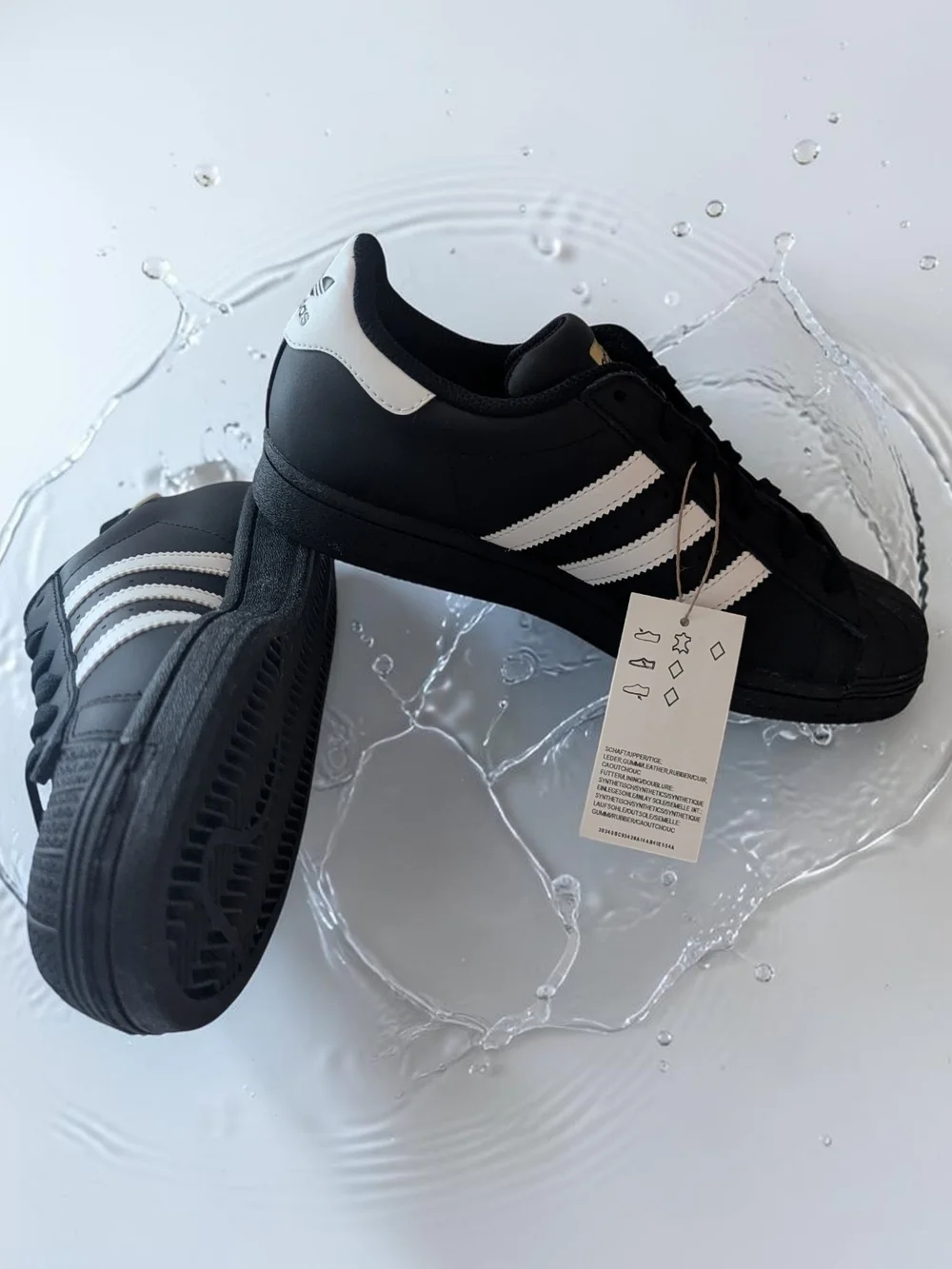 Adidas Black & White Superstar J Grade School Sneakers Size 6